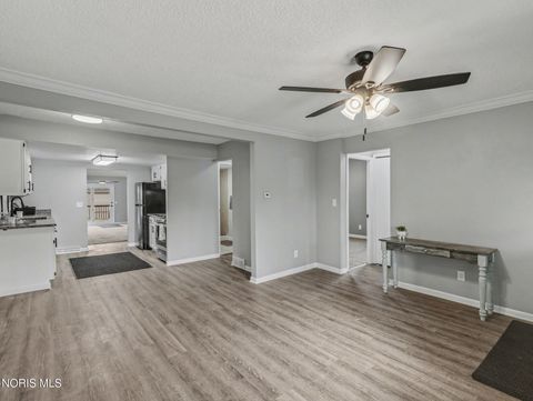 Tiny photo for 5845 Douglas Road, Toledo, OH 43613 (MLS # 10005709)