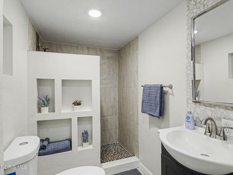 Tiny photo for 5845 Douglas Road, Toledo, OH 43613 (MLS # 10005709)