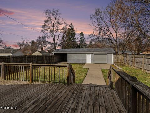 Tiny photo for 5845 Douglas Road, Toledo, OH 43613 (MLS # 10005709)