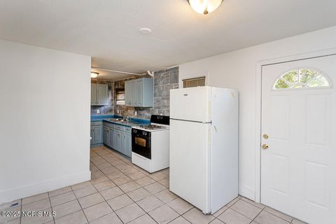 Tiny photo for 3519 Terrace Drive, Toledo, OH 43611 (MLS # 10000107)