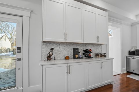 Tiny photo for 865 S Main Street, Findlay, OH 45840 (MLS # 10003995)