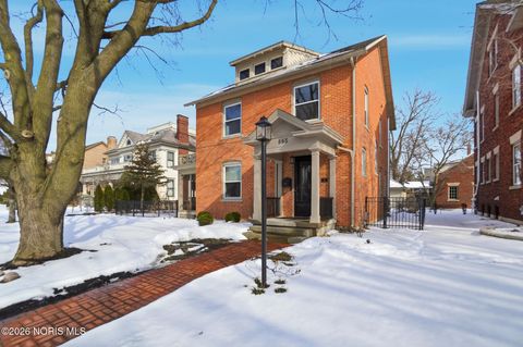 Photo of 865 S Main Street, Findlay, OH 45840 (MLS # 10003995)