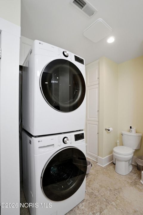 Tiny photo for 865 S Main Street, Findlay, OH 45840 (MLS # 10003995)