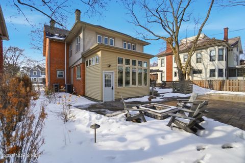 Tiny photo for 865 S Main Street, Findlay, OH 45840 (MLS # 10003995)