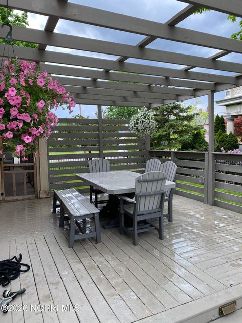 Tiny photo for 865 S Main Street, Findlay, OH 45840 (MLS # 10003995)