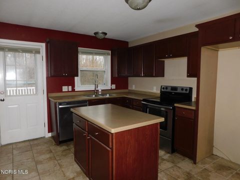 Tiny photo for 3782 Cherry Hill Court, Northwood, OH 43619 (MLS # 10004801)