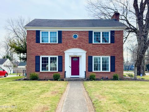 Photo of 3225 Kenwood Boulevard, Toledo, OH 43606 (MLS # 10005259)