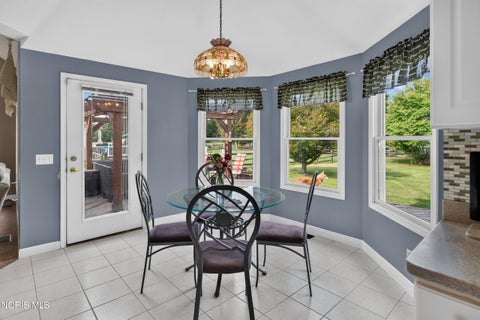 Tiny photo for 3222 Estuary Place, Maumee, OH 43537 (MLS # 10011024)