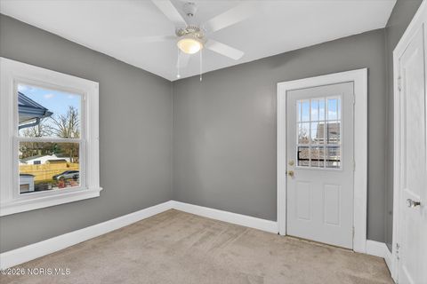 Tiny photo for 2114 Parkdale Avenue, Toledo, OH 43607 (MLS # 10003248)