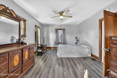 Tiny photo for 2114 Parkdale Avenue, Toledo, OH 43607 (MLS # 10003248)