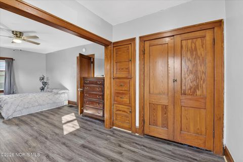 Tiny photo for 2114 Parkdale Avenue, Toledo, OH 43607 (MLS # 10003248)