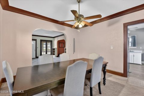 Tiny photo for 2114 Parkdale Avenue, Toledo, OH 43607 (MLS # 10003248)