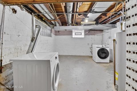 Tiny photo for 2114 Parkdale Avenue, Toledo, OH 43607 (MLS # 10003248)