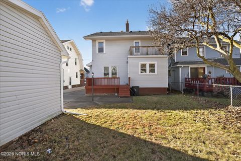 Tiny photo for 2114 Parkdale Avenue, Toledo, OH 43607 (MLS # 10003248)