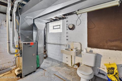 Tiny photo for 2114 Parkdale Avenue, Toledo, OH 43607 (MLS # 10003248)