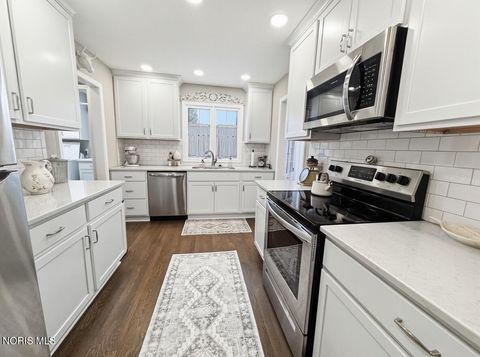 Tiny photo for 5707 Chardonnay Drive, Toledo, OH 43615 (MLS # 10007820)