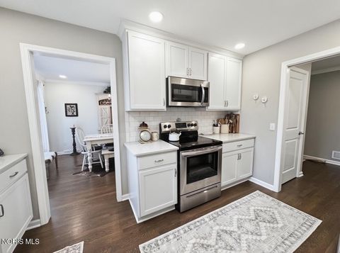 Tiny photo for 5707 Chardonnay Drive, Toledo, OH 43615 (MLS # 10007820)