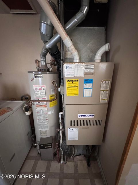 Tiny photo for 110 Mount Vernon Place, Walbridge, OH 43465 (MLS # 10000656)