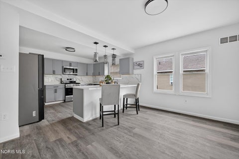 Tiny photo for 5704 Webster Road, Sylvania, OH 43560 (MLS # 10011279)