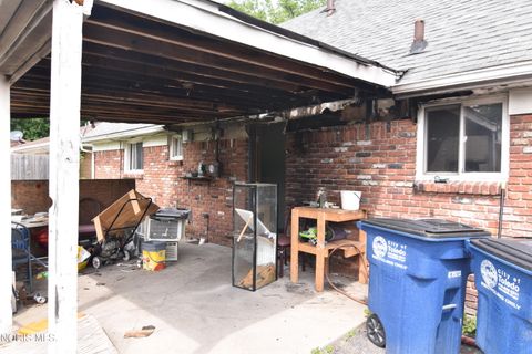 Tiny photo for 5909 Merle Street, Toledo, OH 43623 (MLS # 10008332)