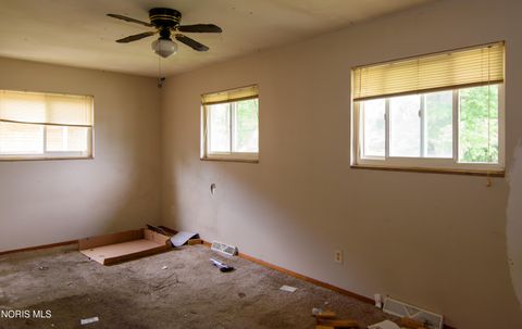 Tiny photo for 5909 Merle Street, Toledo, OH 43623 (MLS # 10008332)