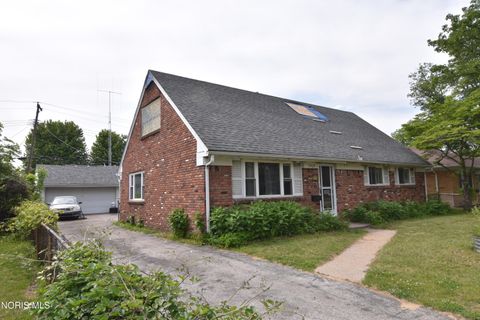 Tiny photo for 5909 Merle Street, Toledo, OH 43623 (MLS # 10008332)
