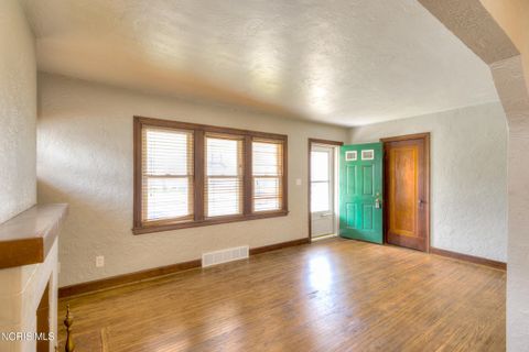 Tiny photo for 2644 Oak Grove Place, Toledo, OH 43613 (MLS # 10005735)