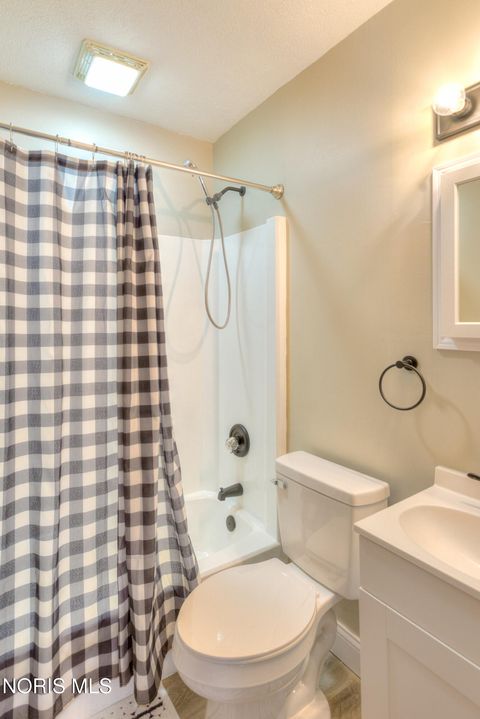 Tiny photo for 2644 Oak Grove Place, Toledo, OH 43613 (MLS # 10005735)