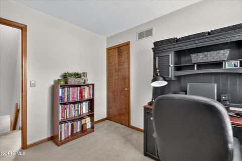 Tiny photo for 3845 Pepperwood Court, Sylvania, OH 43560 (MLS # 10012009)