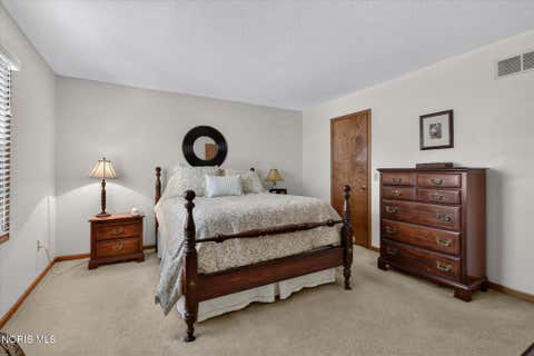 Tiny photo for 3845 Pepperwood Court, Sylvania, OH 43560 (MLS # 10012009)