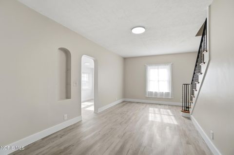 Tiny photo for 209 Superior Street, Kenton, OH 43326 (MLS # 10009336)