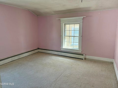 Tiny photo for 1128 Garrison Street, Fremont, OH 43420 (MLS # 10014012)