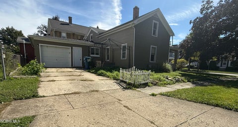 Tiny photo for 1128 Garrison Street, Fremont, OH 43420 (MLS # 10014012)
