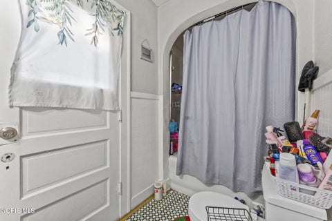 Tiny photo for 4426 Burnham Avenue, Toledo, OH 43612 (MLS # 10012732)