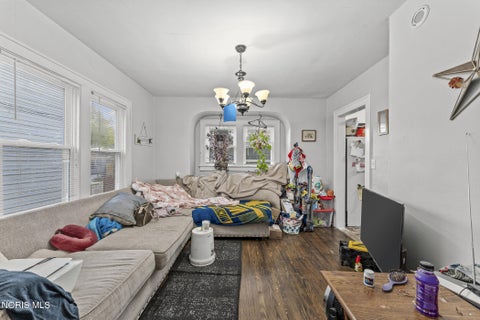 Tiny photo for 4426 Burnham Avenue, Toledo, OH 43612 (MLS # 10012732)