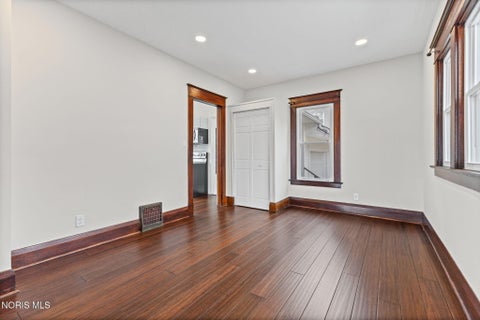Tiny photo for 2490 Broadway Street, Toledo, OH 43609 (MLS # 10014872)