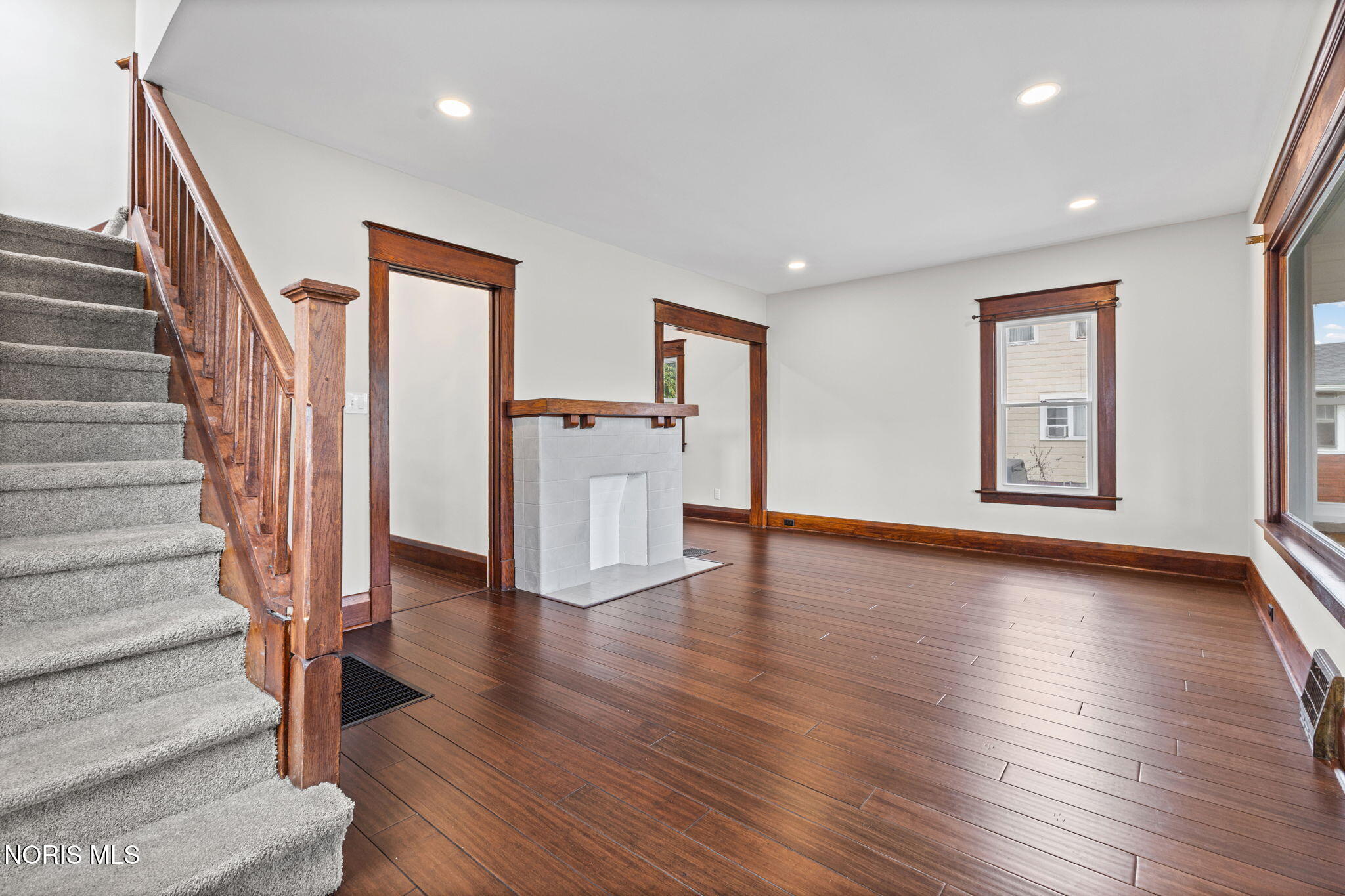 2490 Broadway Street