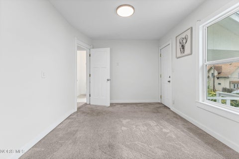 Tiny photo for 2490 Broadway Street, Toledo, OH 43609 (MLS # 10014872)