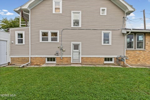 Tiny photo for 2490 Broadway Street, Toledo, OH 43609 (MLS # 10014872)