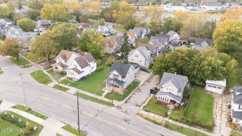 Tiny photo for 2490 Broadway Street, Toledo, OH 43609 (MLS # 10014872)