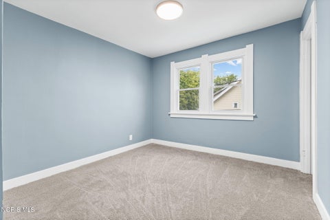 Tiny photo for 2490 Broadway Street, Toledo, OH 43609 (MLS # 10014872)