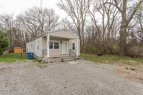 Photo of 5847 Artwell Drive, Sylvania, OH 43560 (MLS # 10006400)