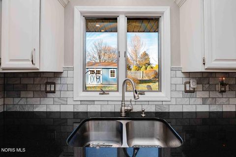 Tiny photo for 828 N Hill Trail, Findlay, OH 45840 (MLS # 10004751)