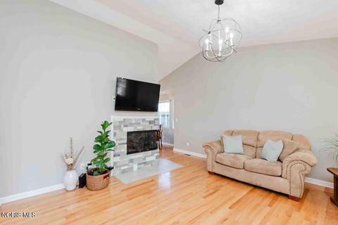 Tiny photo for 828 N Hill Trail, Findlay, OH 45840 (MLS # 10004751)