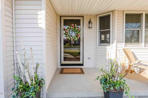 Tiny photo for 828 N Hill Trail, Findlay, OH 45840 (MLS # 10004751)