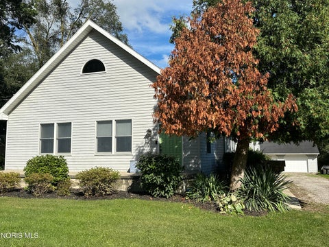 Photo of 5728 Mantey Lane, Toledo, OH 43623 (MLS # 10013658)