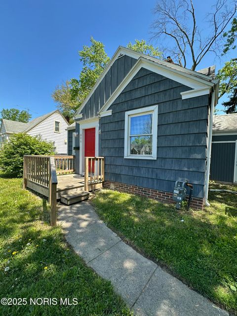 Tiny photo for 806 Clifton Boulevard, Toledo, OH 43607 (MLS # 10002560)
