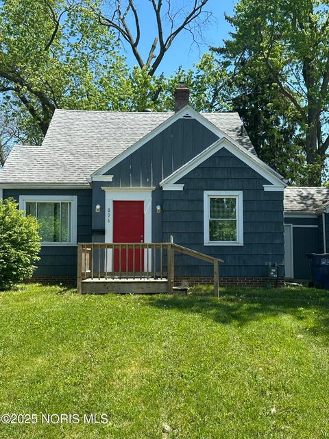 Photo of 806 Clifton Boulevard, Toledo, OH 43607 (MLS # 10002560)