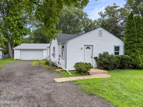Tiny photo for 5620 Harvest Lane, Toledo, OH 43623 (MLS # 10012073)