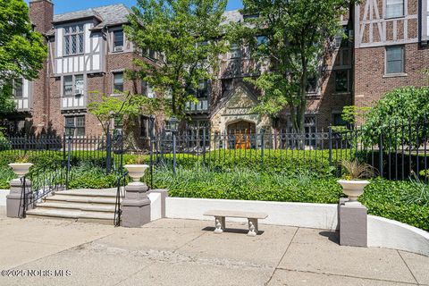 Tiny photo for 2200 Scottwood Avenue #306, Toledo, OH 43620 (MLS # 10001773)